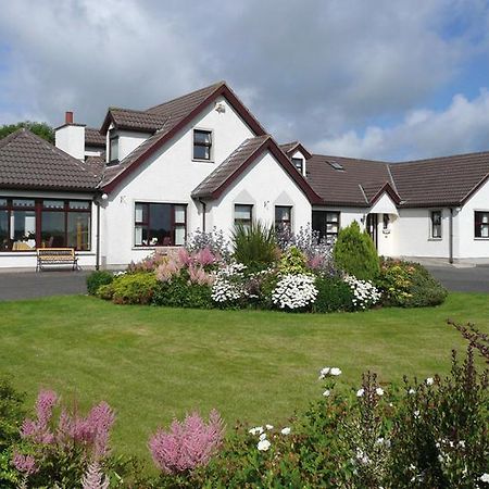 Valley View Country House Bed And Breakfast Bushmills Exterior foto